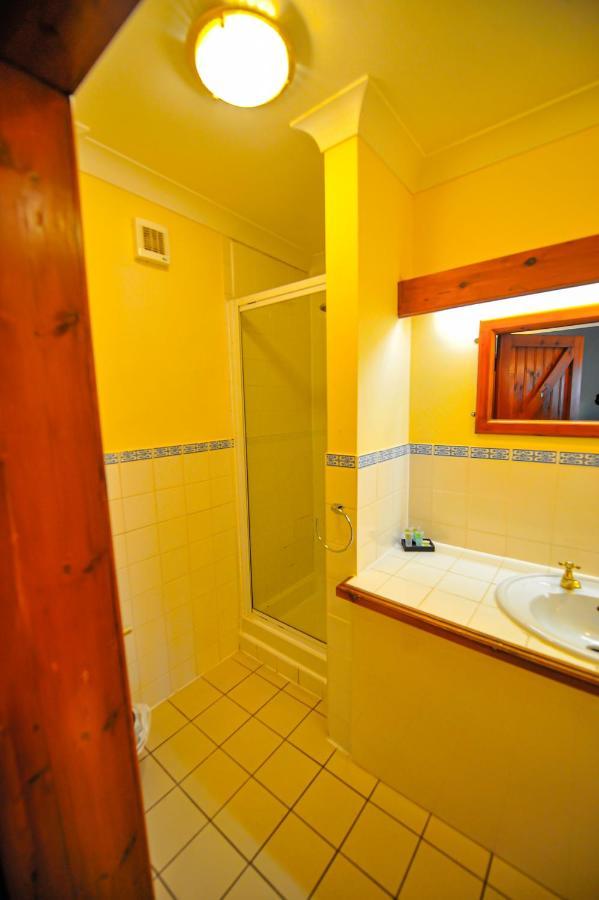The Coachman Pub, Hartford, Room Only Hartford  Esterno foto