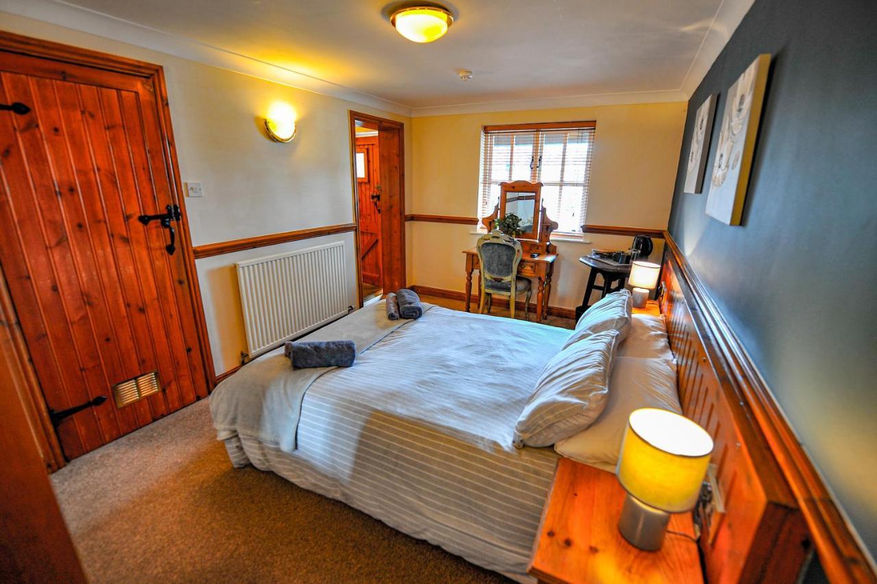 The Coachman Pub, Hartford, Room Only Hartford  Esterno foto
